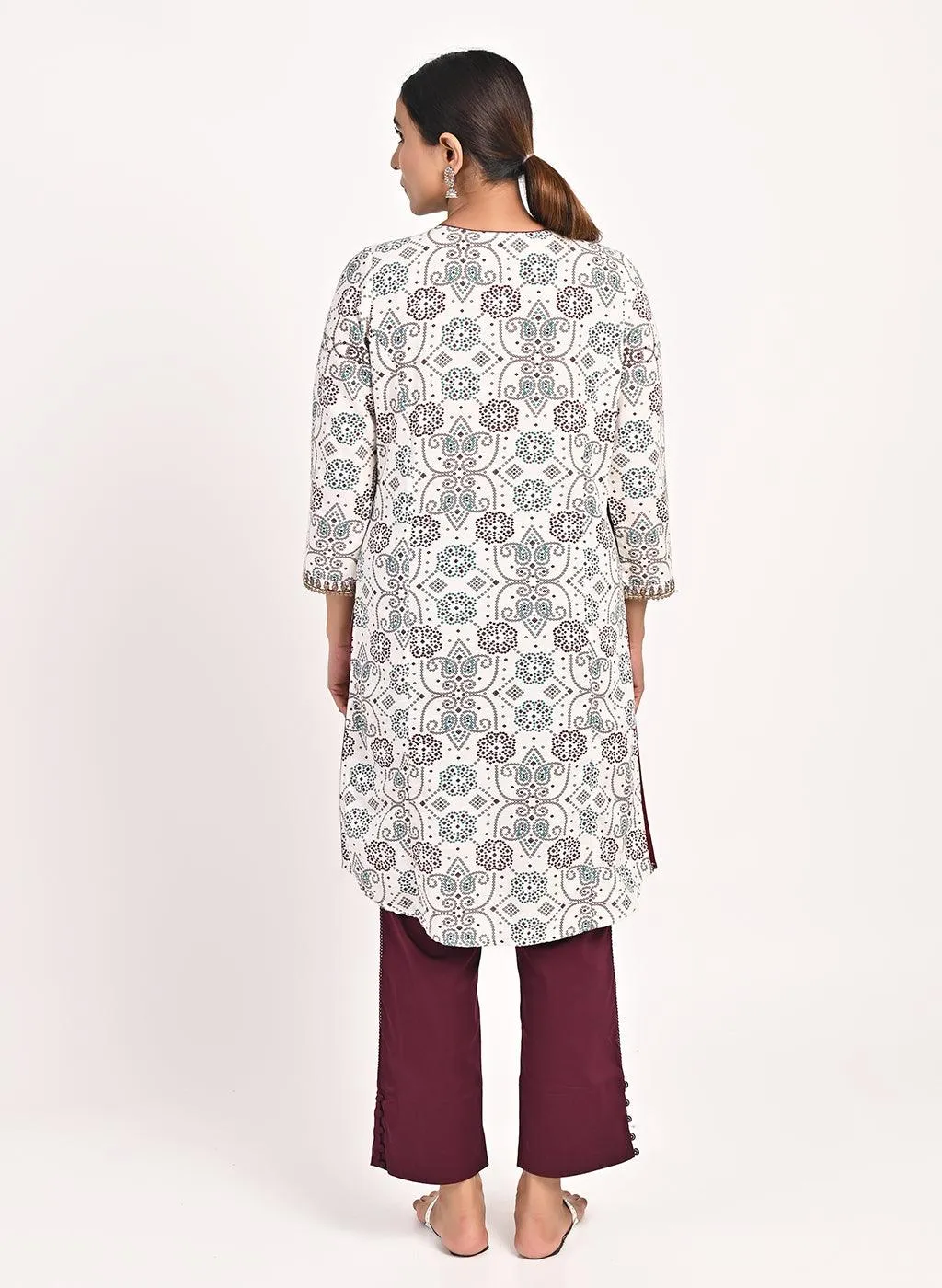 Off-white Embroidered Bandhani Print Kurti